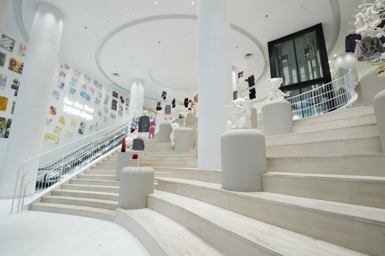 ULTRA SANDWICH PROJECT「ファミリア神戸本店」プロジェクト | KUA