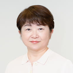Sakiko Yoshikawa
