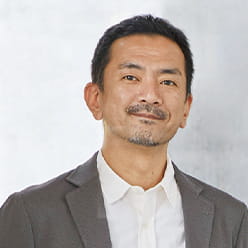 副学長 上田 篤