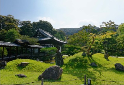 高台寺庭園（京都だより2014年8月号表紙より）