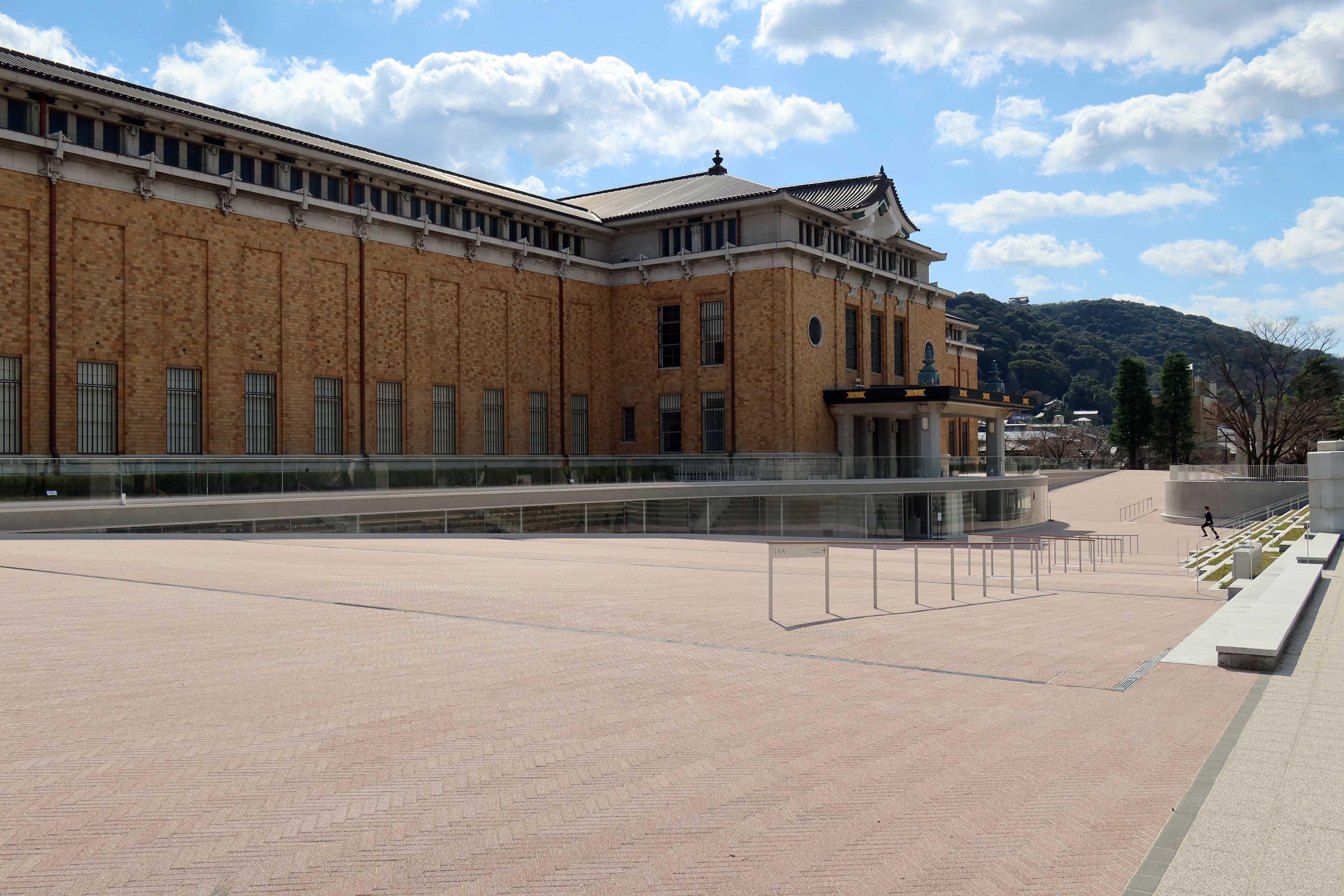 陶芸コース】京都市美術館がリニューアル「京都の美術250年の夢 陶芸コース】京都市美術館がリニューアル「京都の美術250年の夢