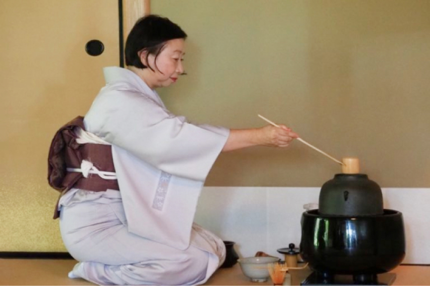 伝統芸術基礎（茶の湯）