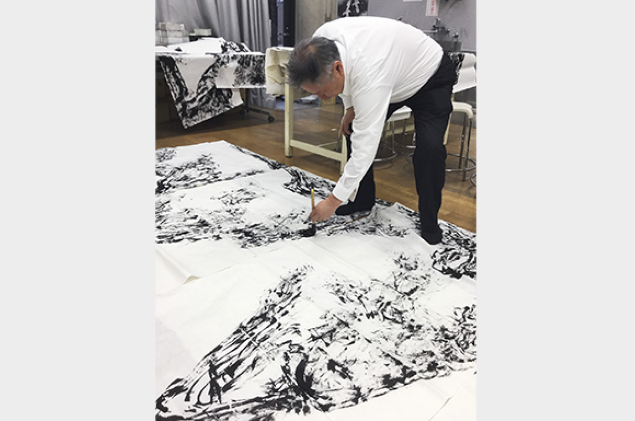 卒業制作に取り組む