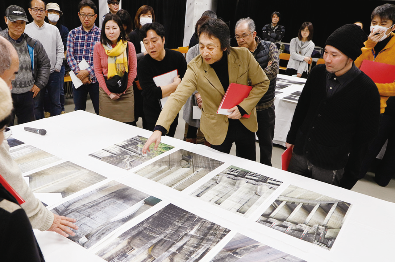 公開審査会の様子