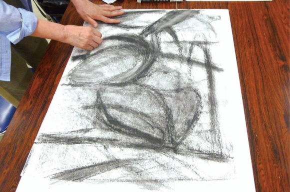 眼と手で考える