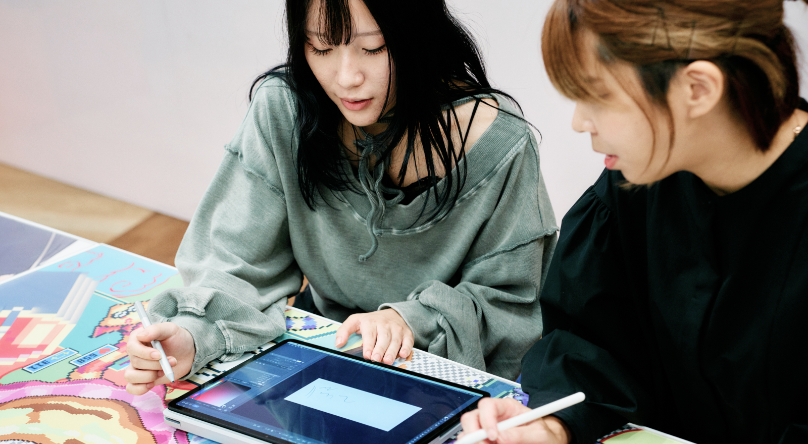 デザインを考える太田さん