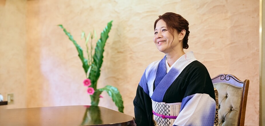 次代へ繋ぐため、生け花の作家のキャリアに学び重ね