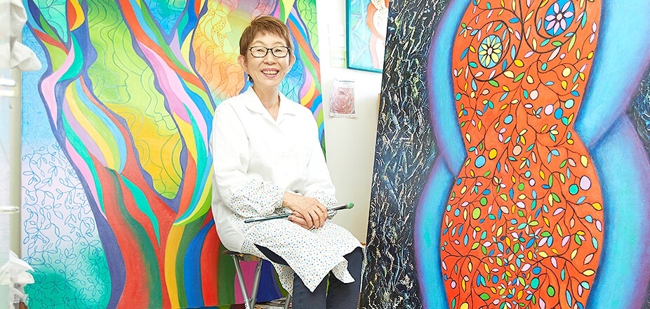 先生や仲間と描く楽しさを力に作品を描きつづける