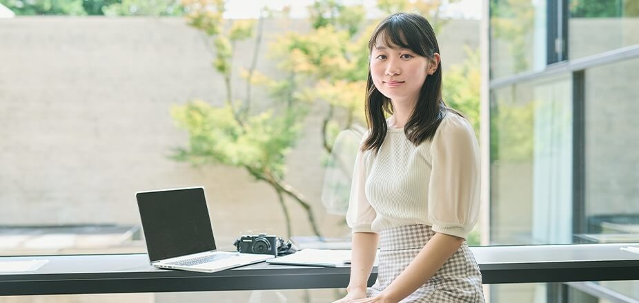 18歳で入学、即戦力を磨いてデザイン会社に就職