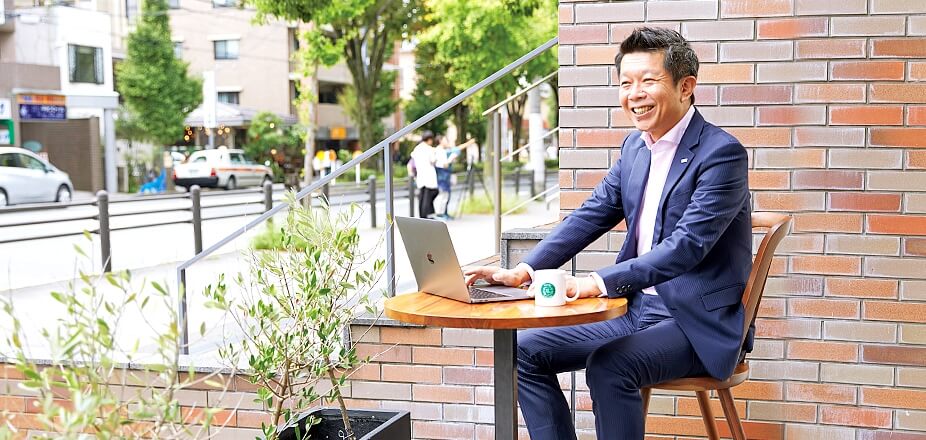 商社マン×芸術教養＝ワンクリック自分革命